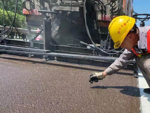 Construction technology of fine surfaces_1